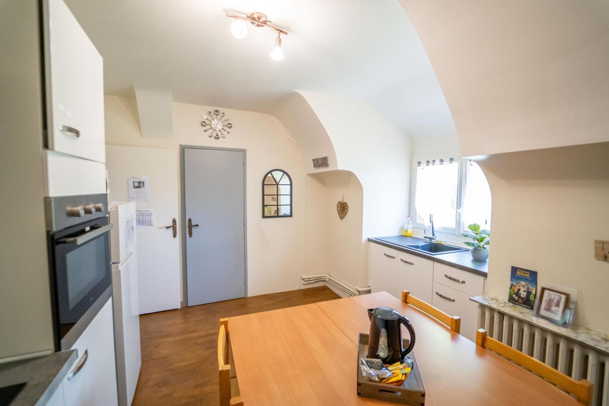 Appart 4 Chambres Parking Voitures Velos 10Min Blois Dış mekan fotoğraf
