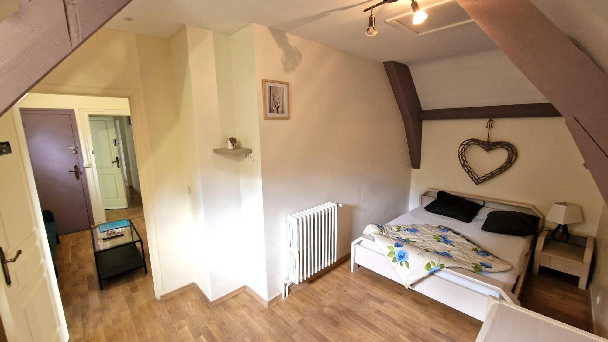 Appart 4 Chambres Parking Voitures Velos 10Min Blois Dış mekan fotoğraf